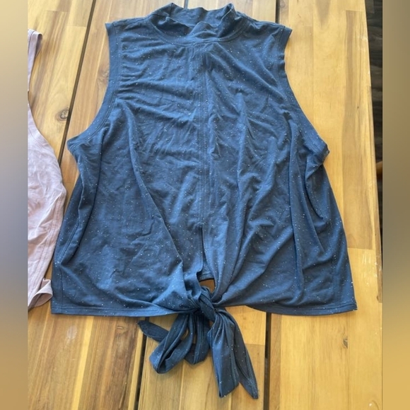 Lululemon Athletica Black Speckled Sleeveless Muscle Tee with Tie Front Size 6 - Picture 1 of 3